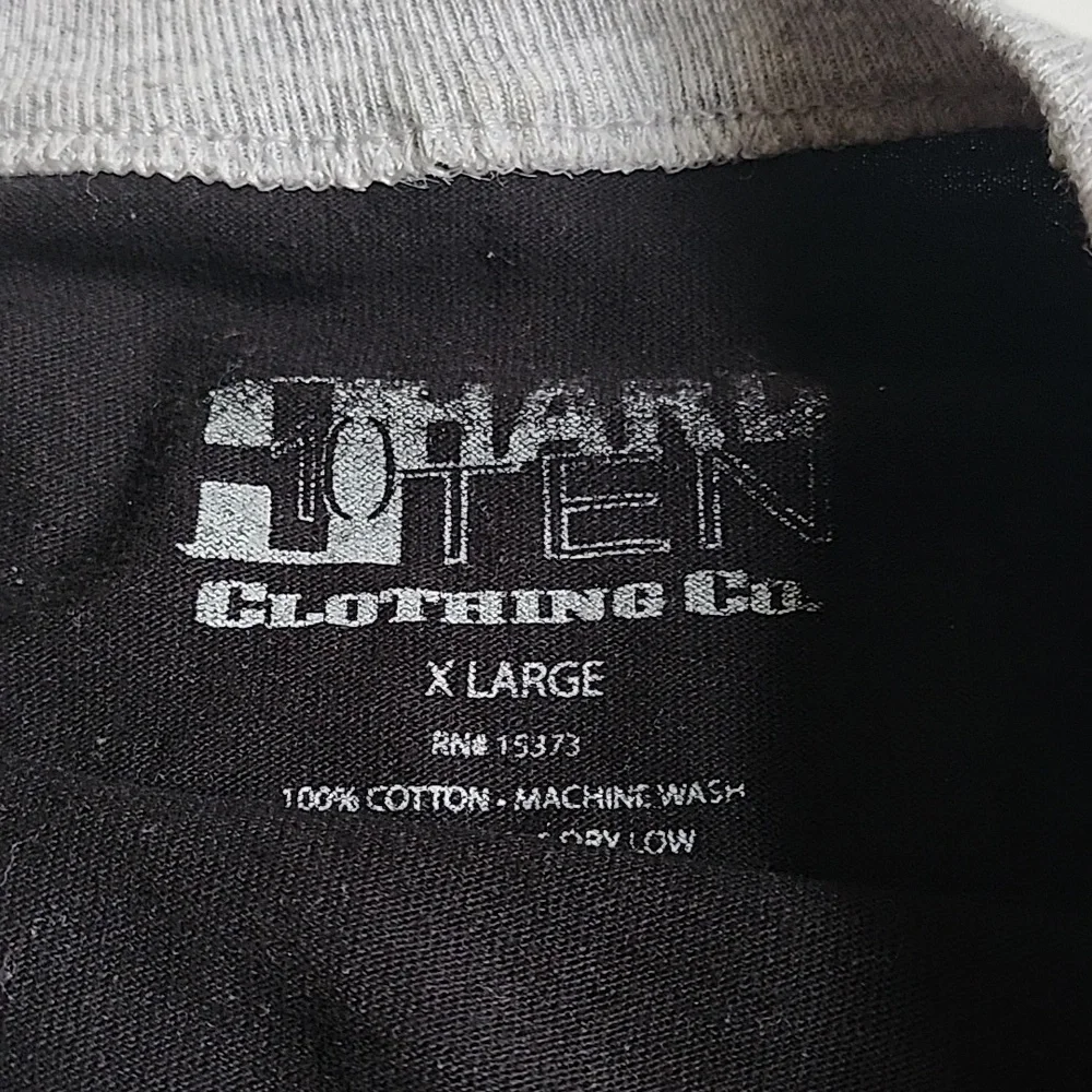 Men's Extra Large graphic shirt - Picture 4 of 5